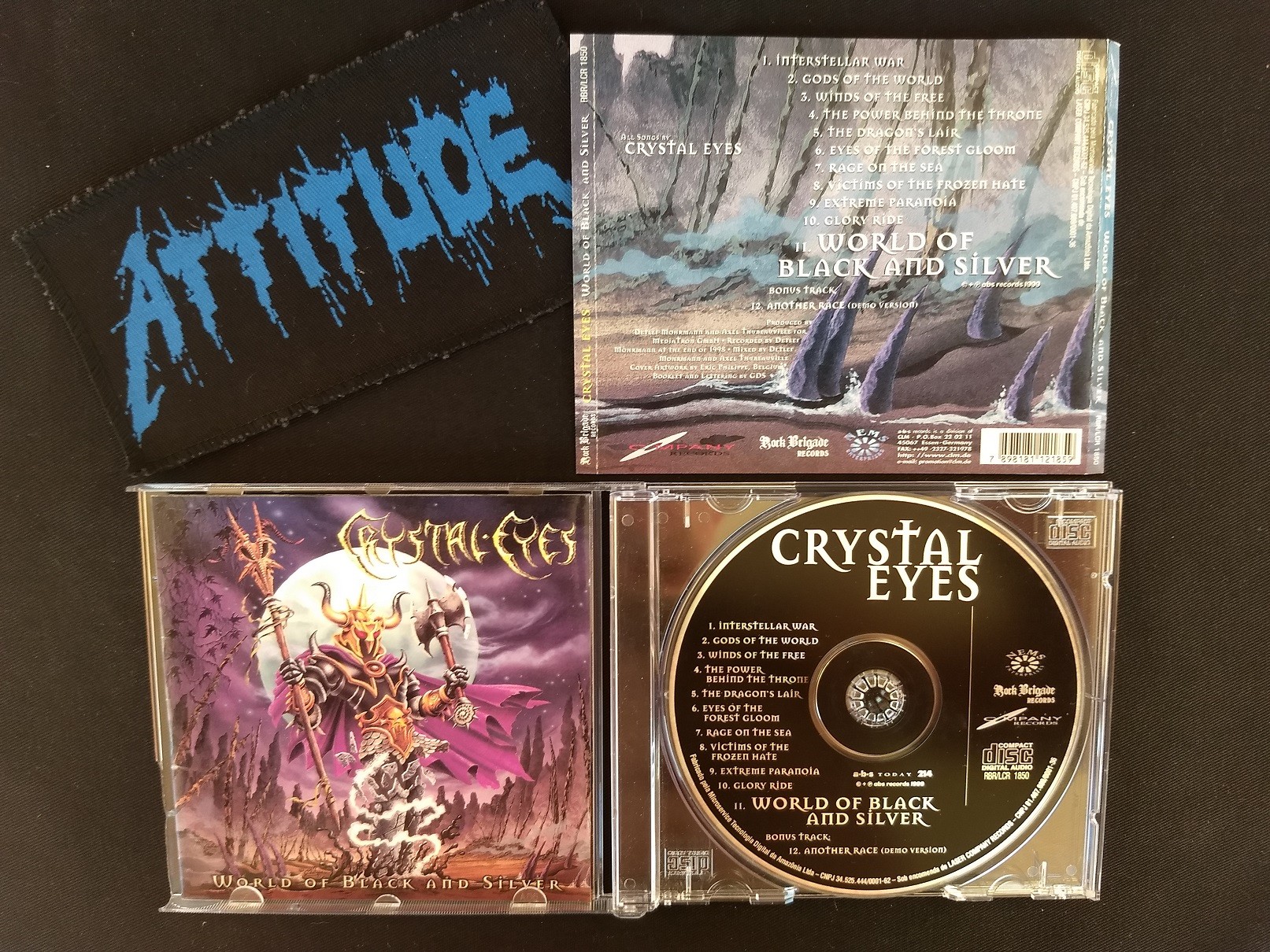 Crystal Eyes World of Black and Silver Nacional